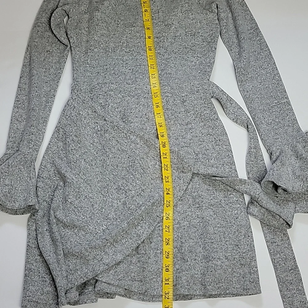 Women's Lulu's dress - Picture 11 of 13